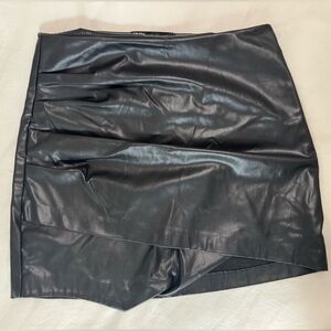 Zara Black Asymmetrical Ruched Mini Skirt